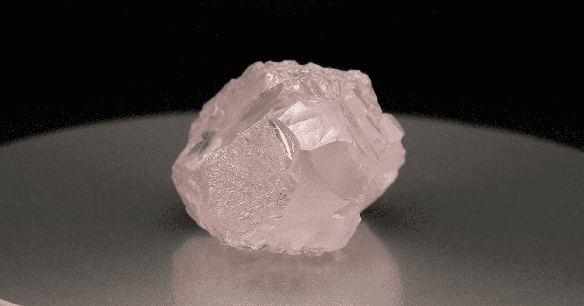 Storm Mountain Diamonds : Pinks Amid the Peaks